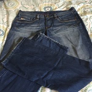 Diesel Women’s low rise flare jean size 29